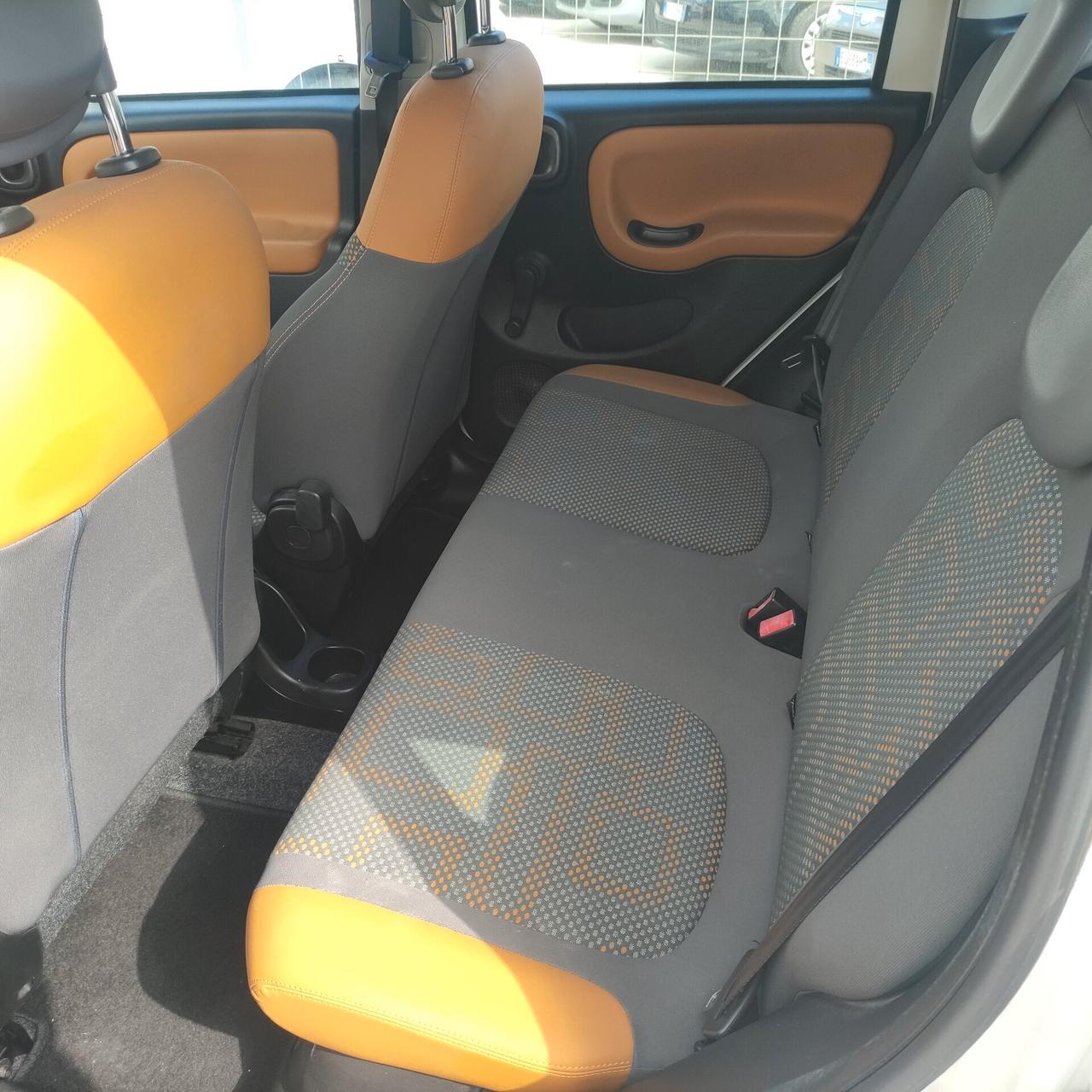 Fiat Panda 0.9 TwinAir Turbo Natural Power Lounge