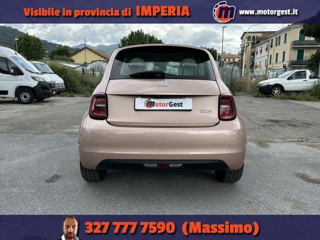 FIAT 500e 3+1 42 kWh La Prima OroRosa