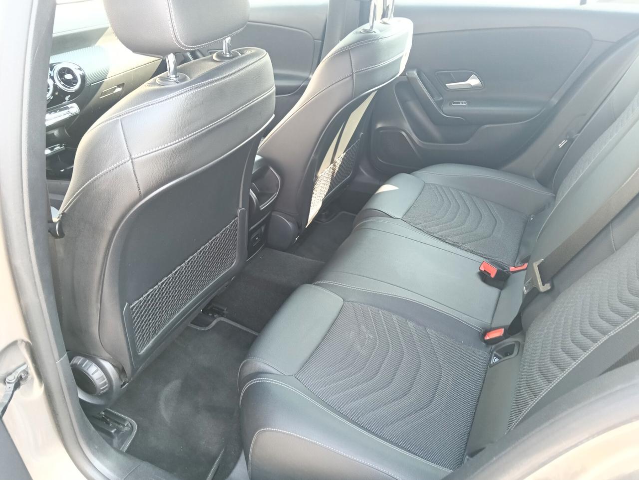 Mercedes-benz A 180 d Automatic Business Extra