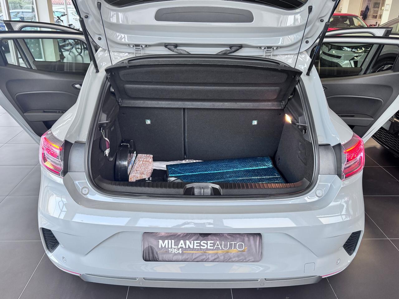 Renault Clio Full Hybrid E-Tech 145 CV 5 porte Esprit Alpine