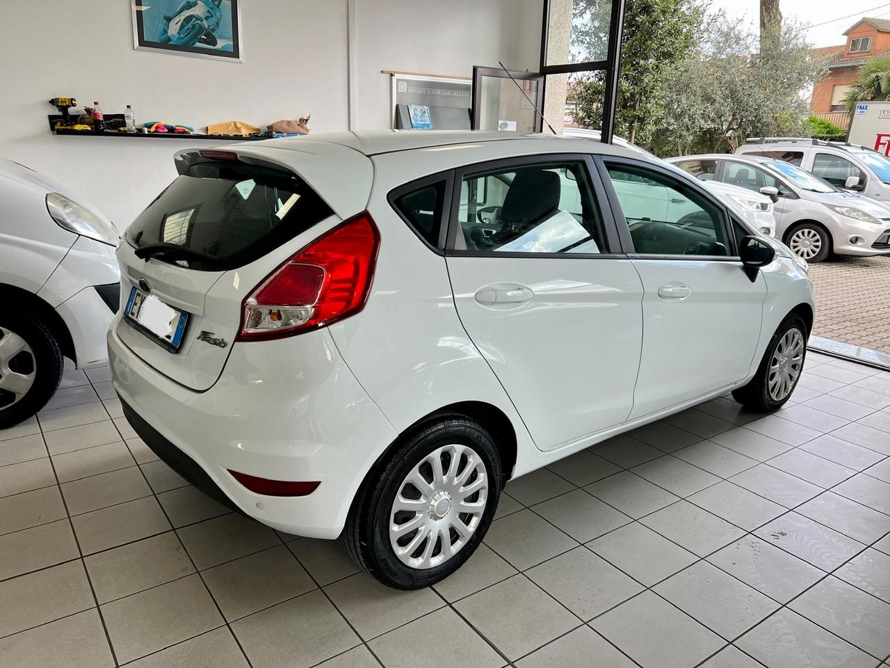 Ford Fiesta 1.4 5 porte Bz.- GPL