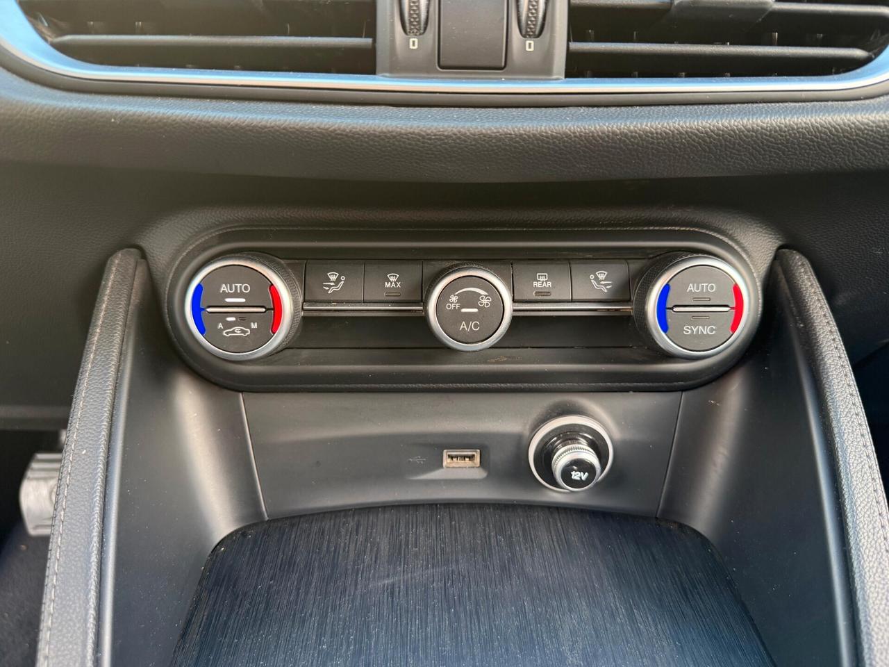 Alfa Romeo Stelvio 2.2 Turbodiesel 190 CV AT8 Q4 Business