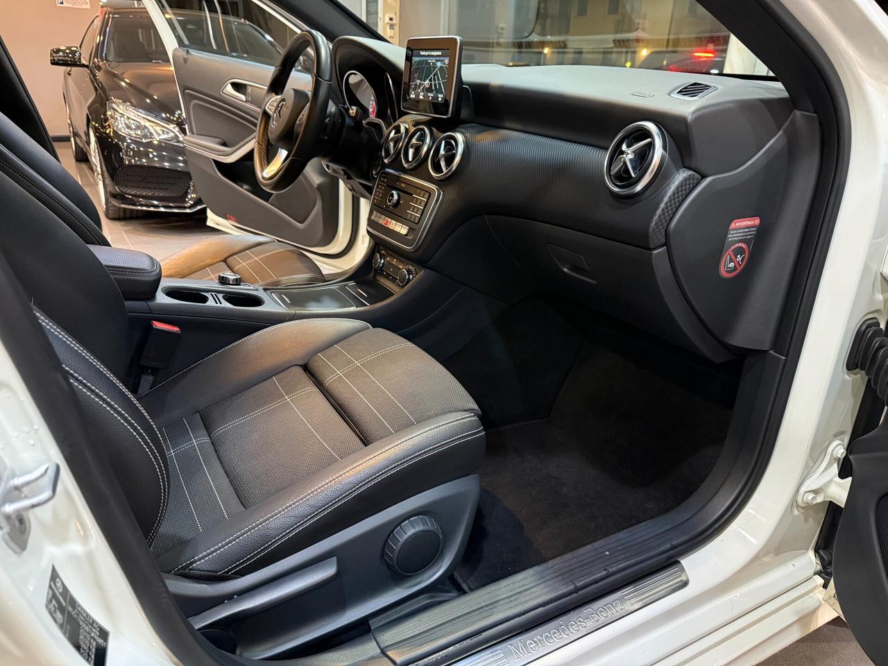 Mercedes-benz A 200 Sport auto my16 54.000 KM!!