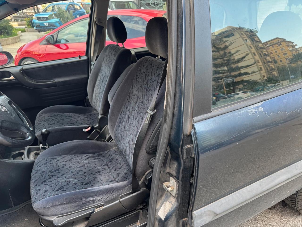 Opel Zafira 1.6 16V cat Elegance