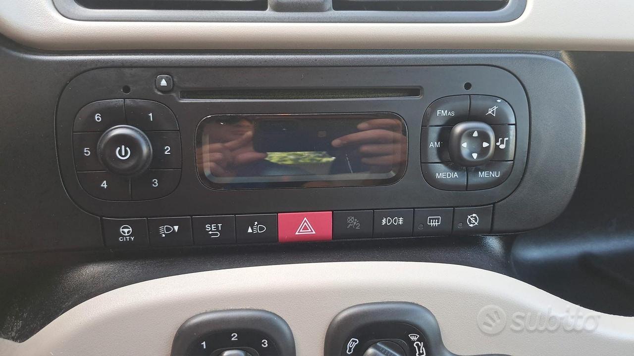 Fiat Panda 1.3 Mjet - COMANDI AL VOLANTE