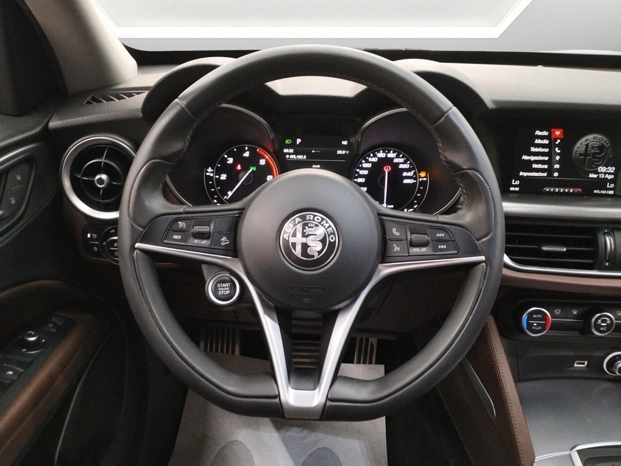 Alfa Romeo Stelvio 2.2 Turbodiesel 210 CV AT8 Q4 Super