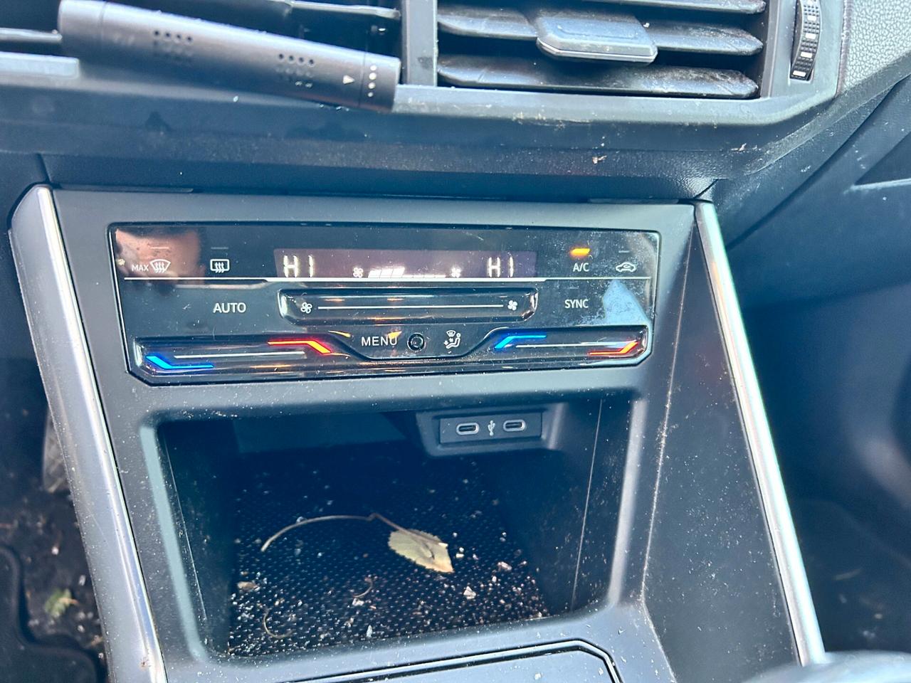 VOLKSWAGEN POLO 1.0 Benzina 80cv - 2024