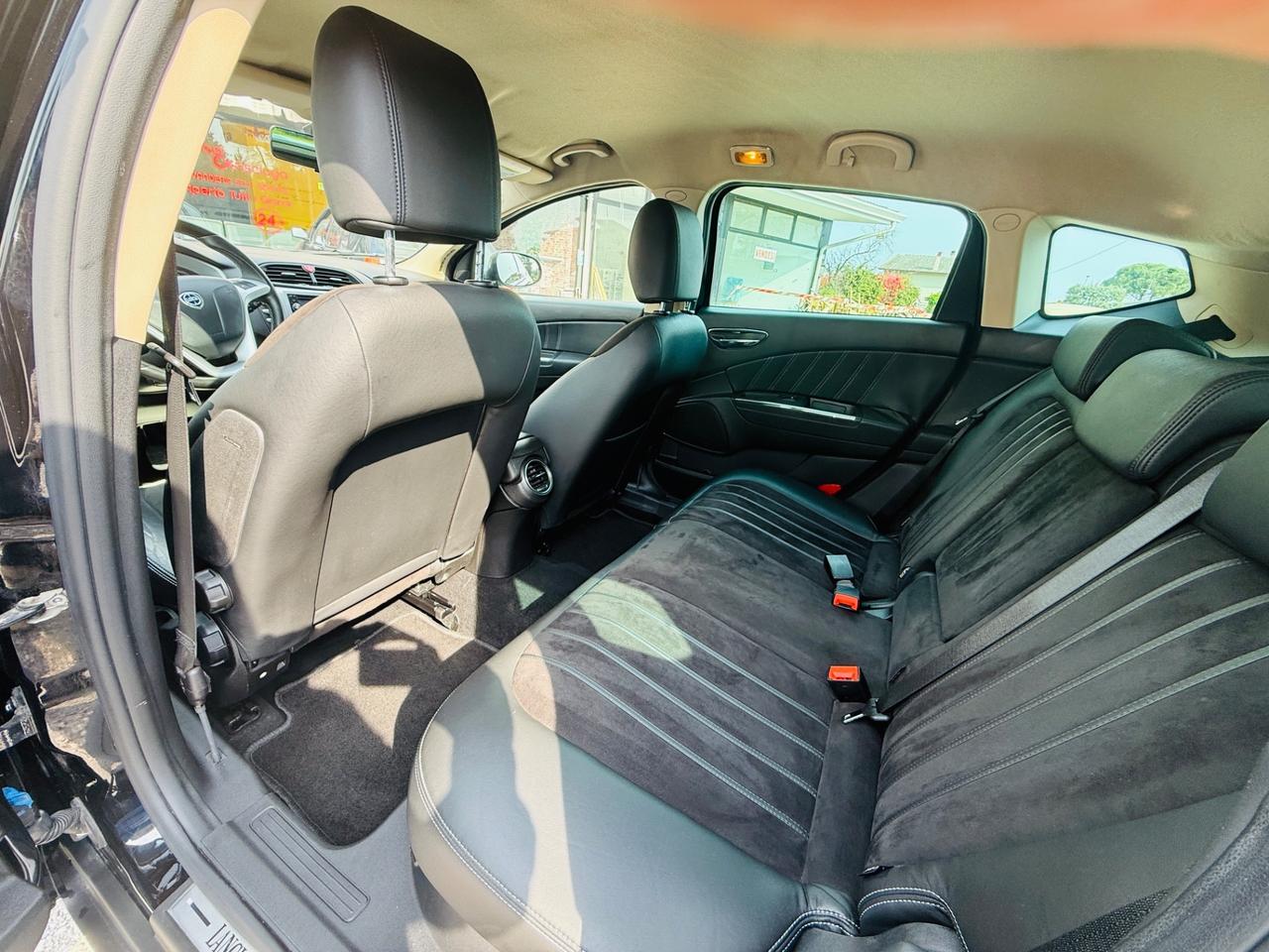 Lancia Delta 1.6 MJT DPF Gold