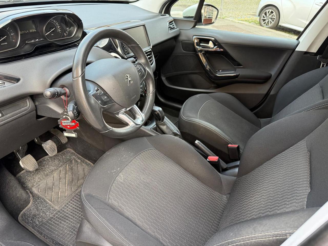 Peugeot 208 Active 1.2 PureTech 82 LPG #5818