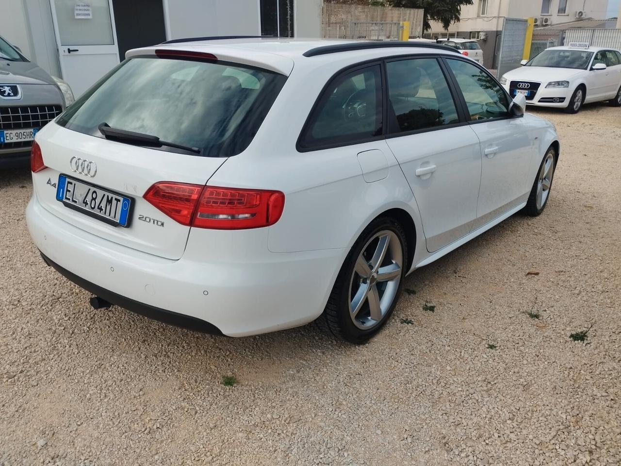 AUDI A 4 S-LINE
