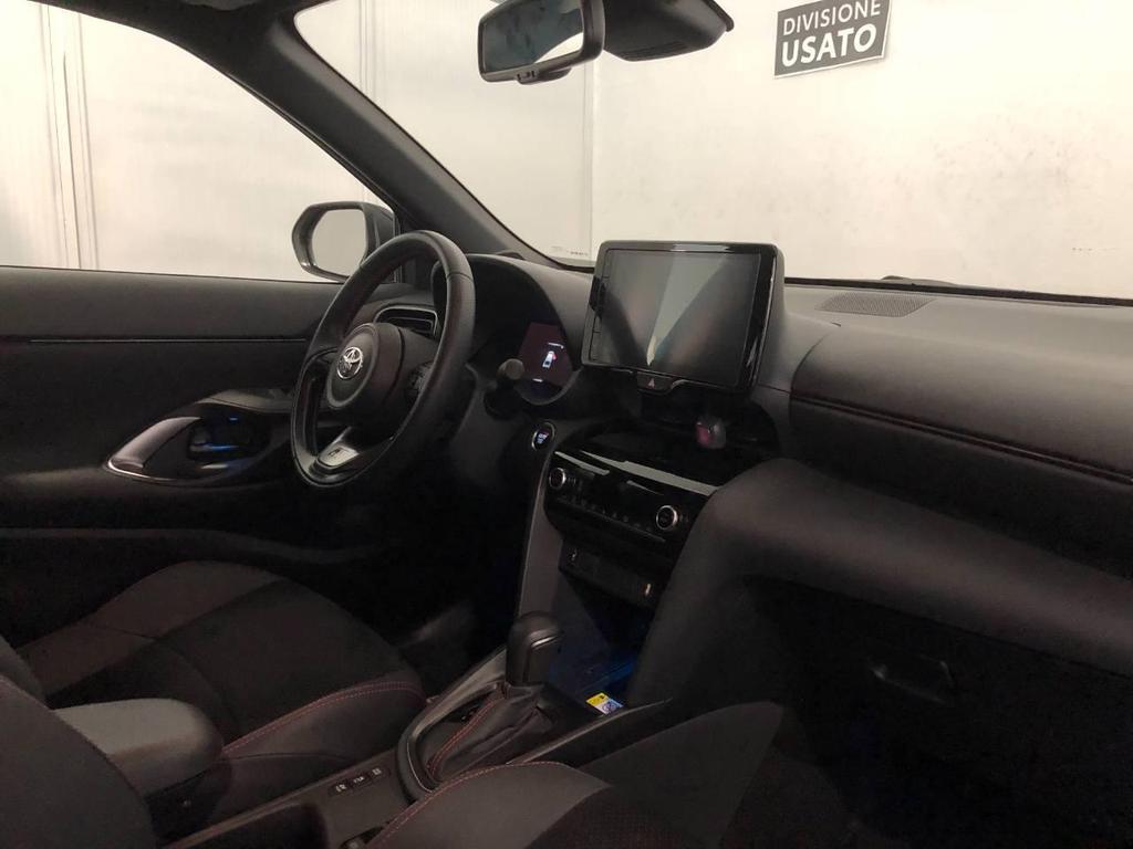 Toyota Yaris Cross 1.5 H GR Sport Black Sky FWD E-CVT