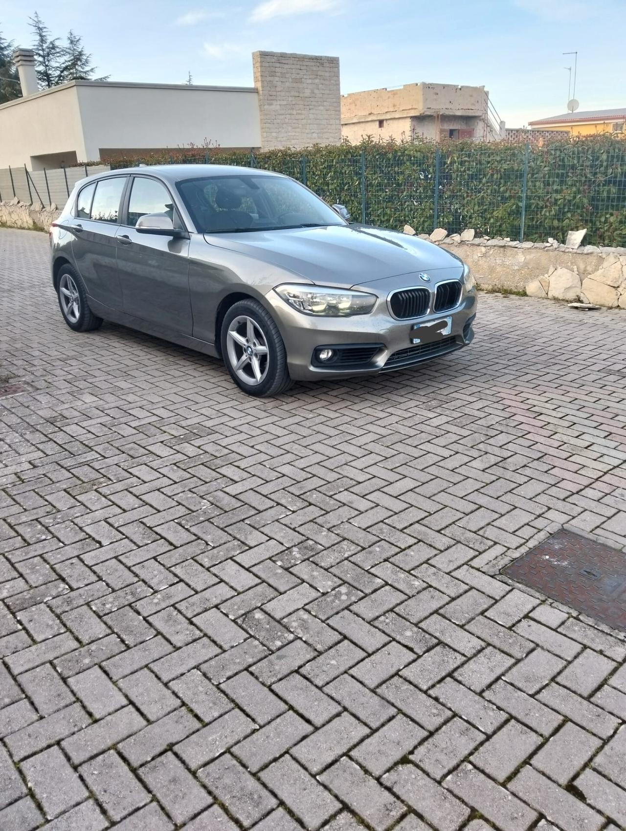 Bmw 118 118d 5p. Urban