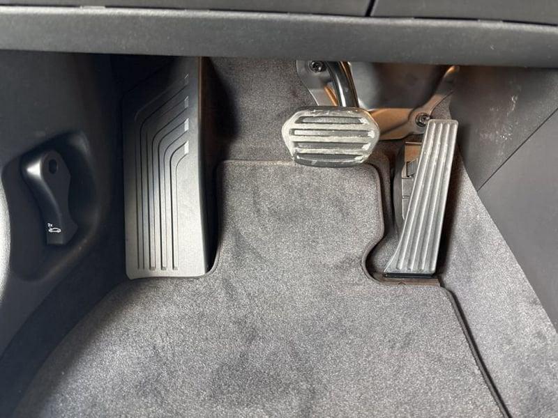BMW iX1 eDrive20 Special Edition