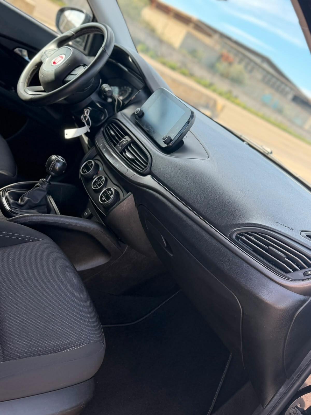 Fiat Tipo 1.6 Mjt S&S 5 porte Sport