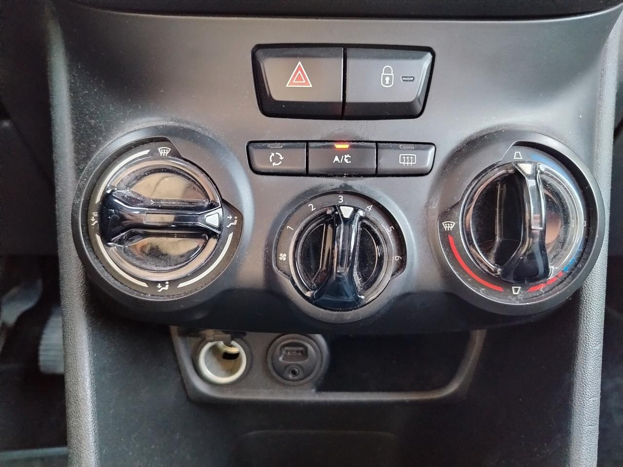 Peugeot 208 1.4 VTi 95 CV 5p. GPL Access