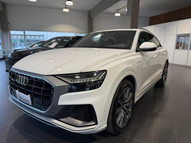AUDI Q8 50 TDI 286 CV quattro tiptronic S Line TETTO - LED