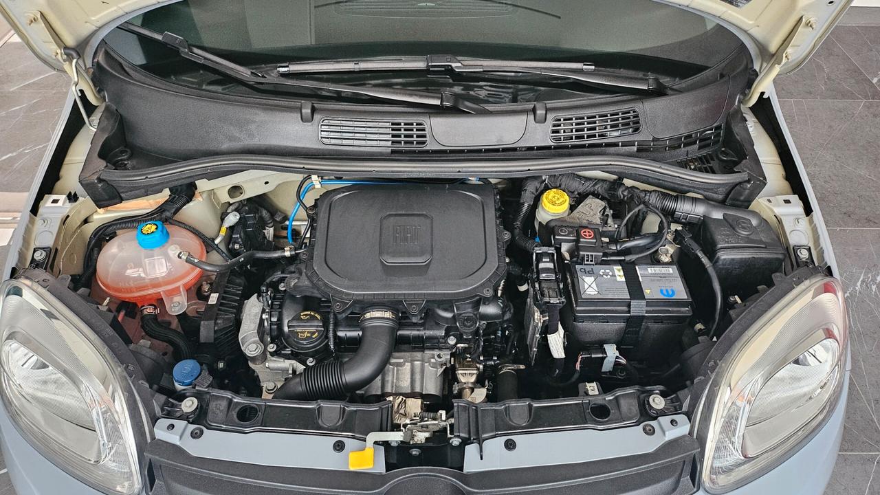 Fiat Panda 1.0 IBRIDA city life