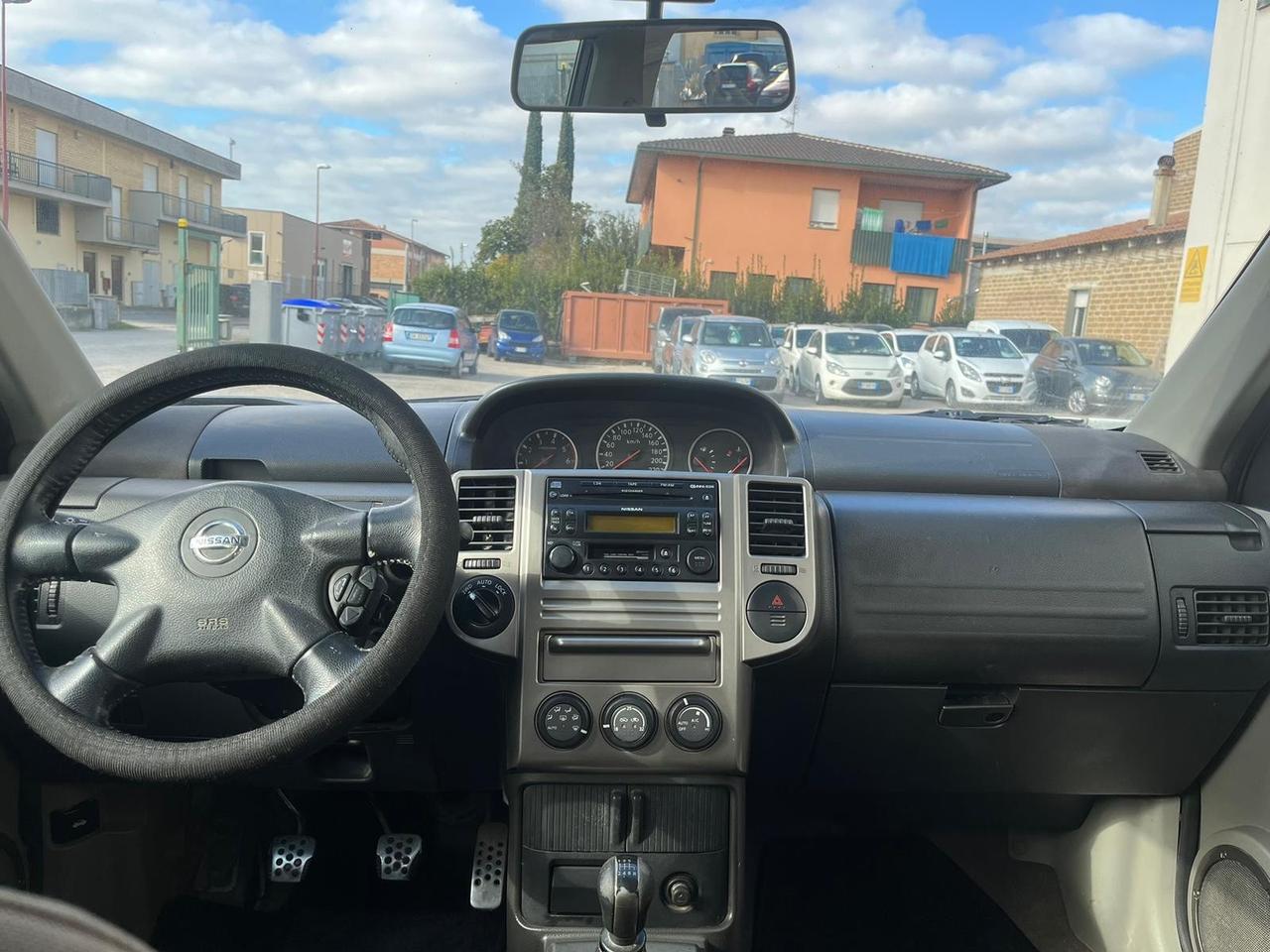 Nissan X-Trail 2.2 dCi Elegance