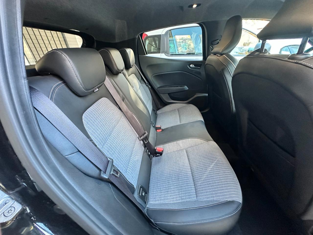 Renault Clio 1.0 TCe 90 CV – Techno – 2024 – 31.600 km – Promo 14.900 €