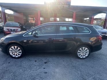 Opel Astra 1.7 CDTI 130CV Sports Tourer Cosmo