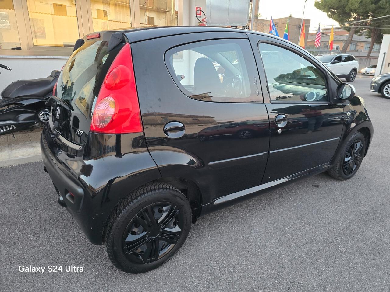Peugeot 107 1.0 68CV 5p. Urban Move