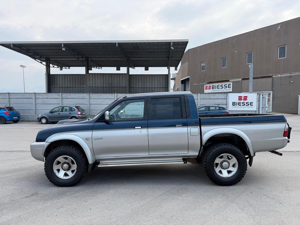 Mitsubishi L200 2.5 TDI 4WD Club Cab Pup. GLS Targ.