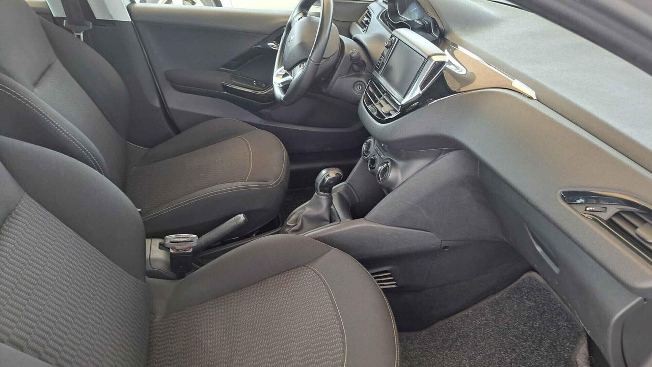Peugeot 208 1.6 BlueHDi 75 Allure N1 4 Posti Autocarro