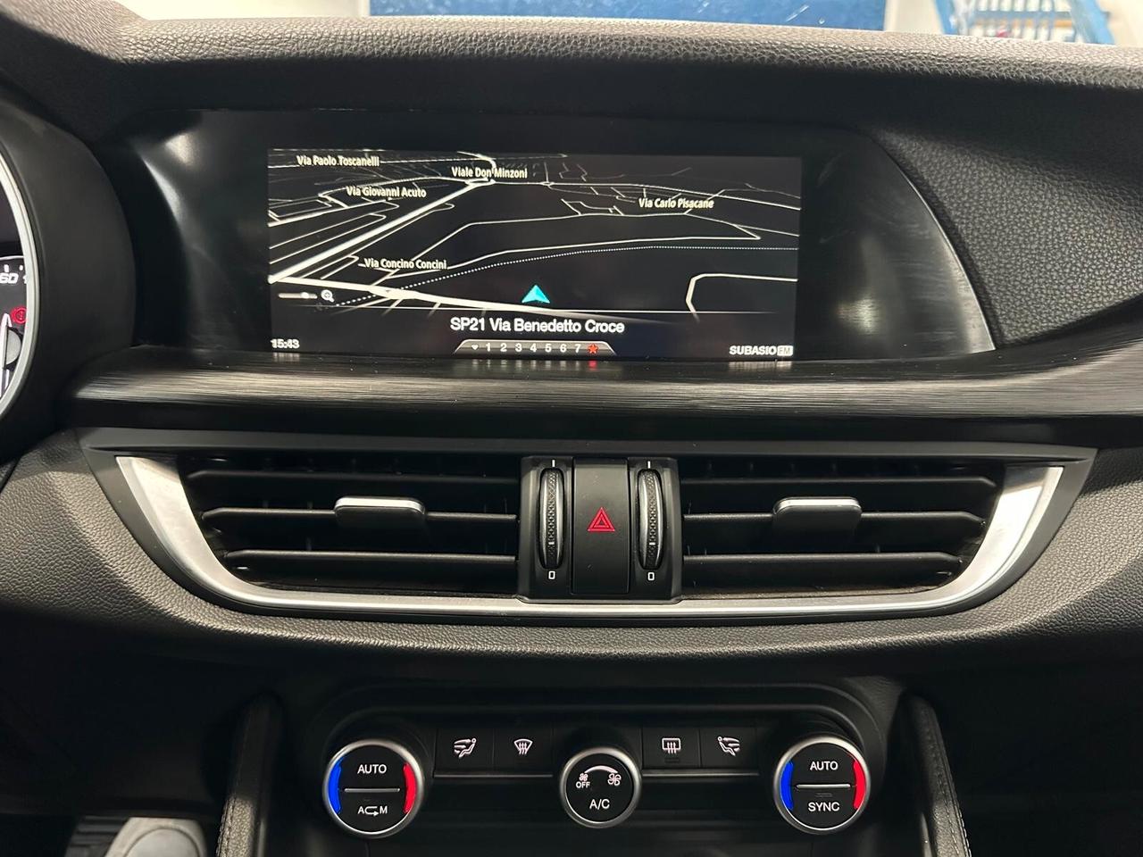 Alfa Romeo Stelvio 2.2 Turbodiesel 180 CV AT8 RWD Super