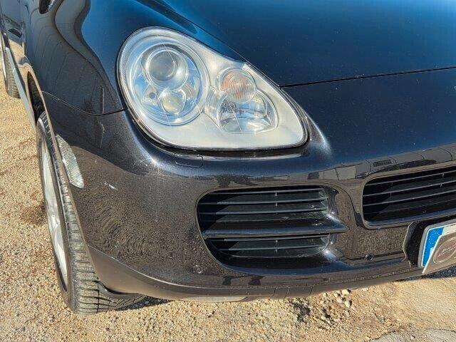 Porsche CAYENNE 3.2 V6 -UNI PRO -