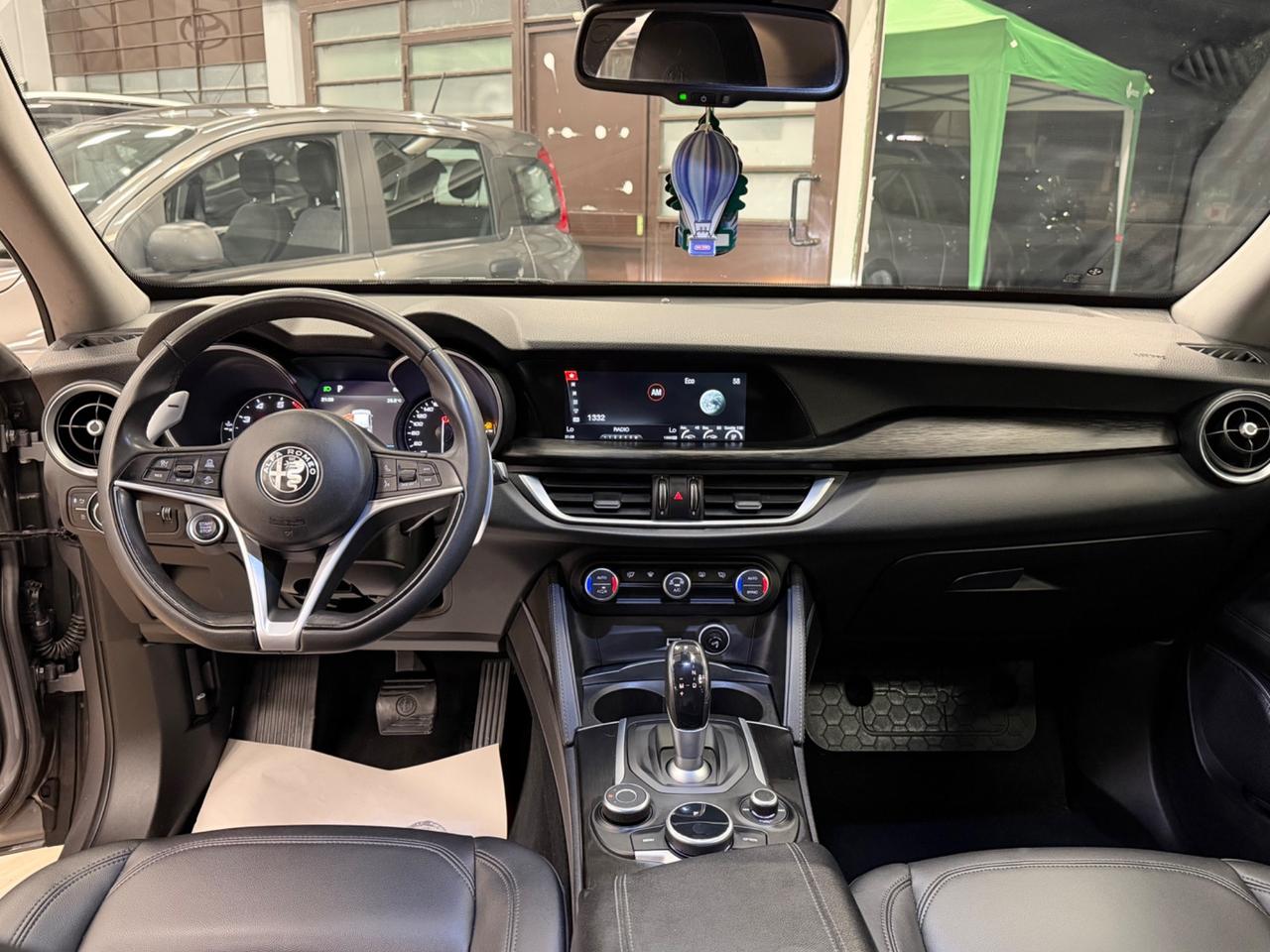 Alfa Romeo Stelvio 2.0 Turbo 200 CV AT8 Q4 B-Tech