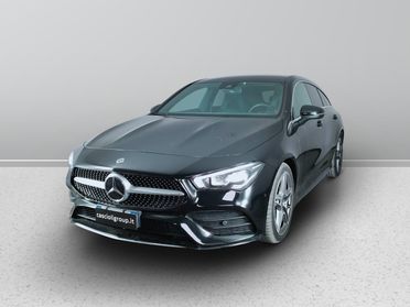 Mercedes-Benz CLA Shooting Brake 200d Premium auto