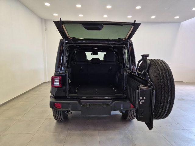 JEEP Wrangler Unlimited 2.0 Turbo Sahara Alpine