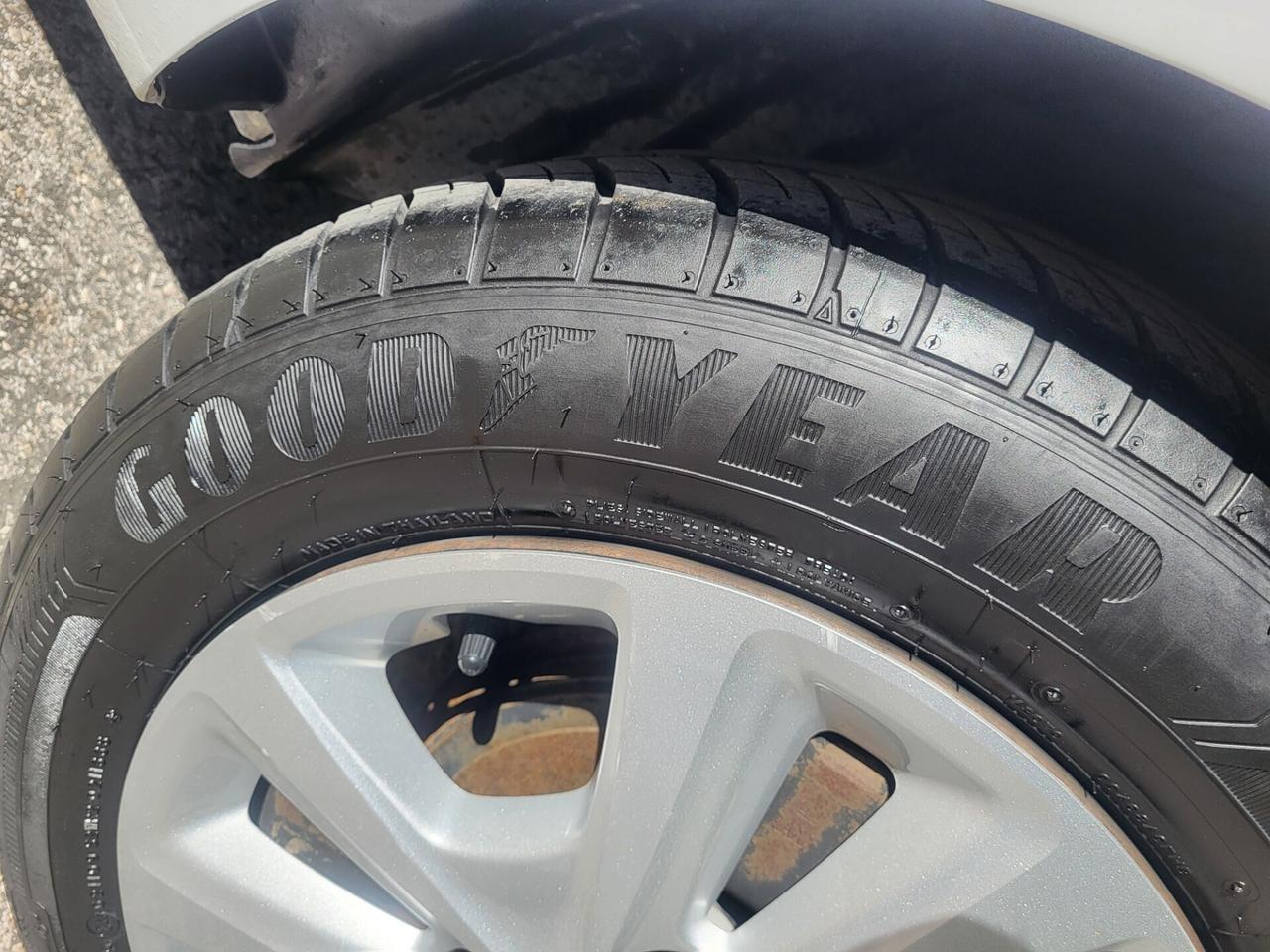 OPEL CORSA 1,4 GPL-UNICA PROPR-3 REVISIONI-EURO 6