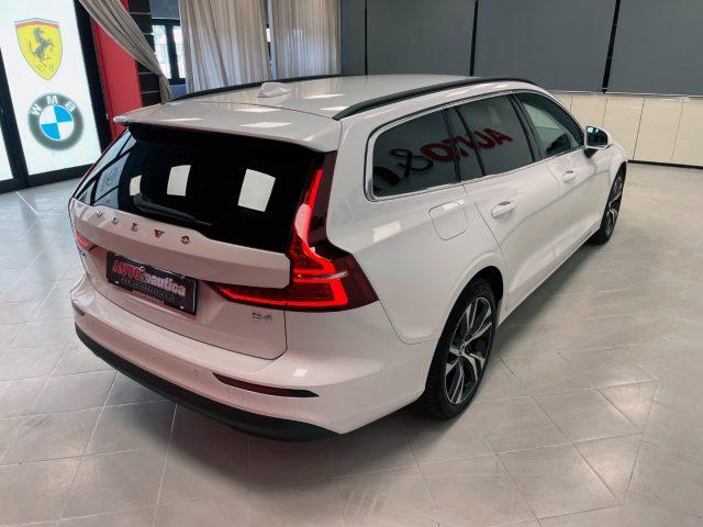 VOLVO V60 2.0 B4 CORE AUTO
