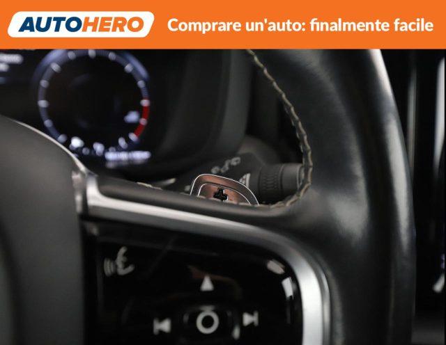 VOLVO XC60 B4 (d) AWD Geartronic R-design