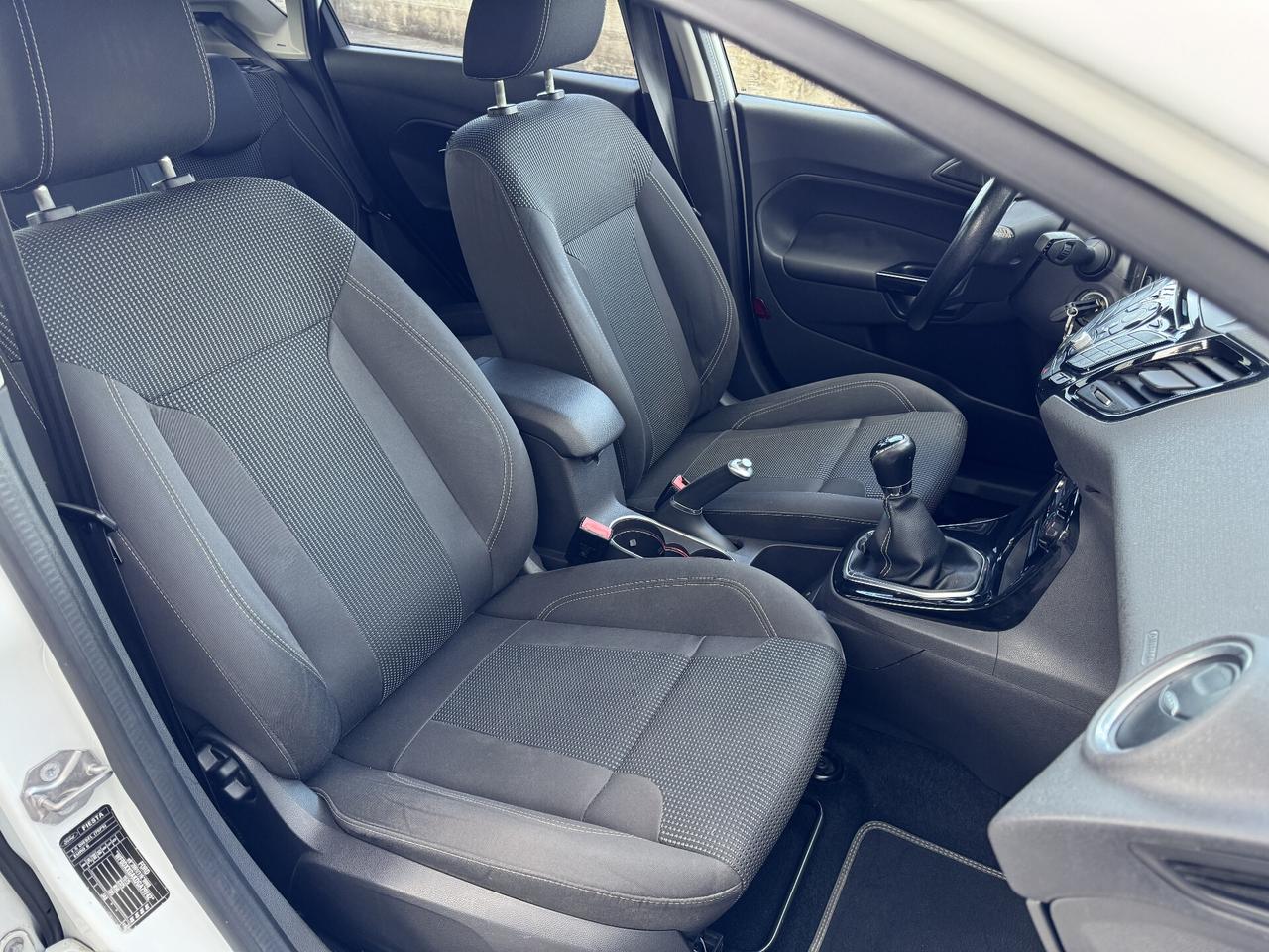 Ford Fiesta 1.5 TDCi 75CV 5 porte Titanium