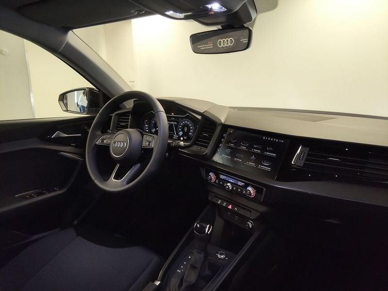 Audi A1 A1 allstreet 30 1.0 tfsi Identity Contrast 116cv s tronic