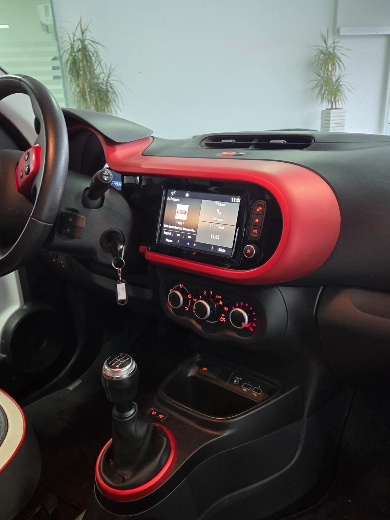 Renault Twingo SCe 65 CV