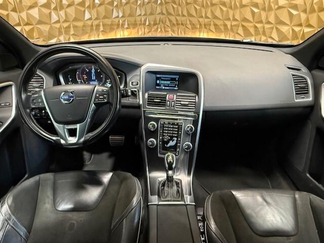 Volvo XC 60 XC60 2.4 d5 R-design Kinetic awd 220cv geartronic