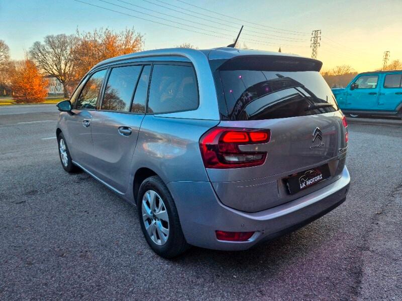 CITROEN Grand C4 SpaceTour. Grand C4 SpaceToure...