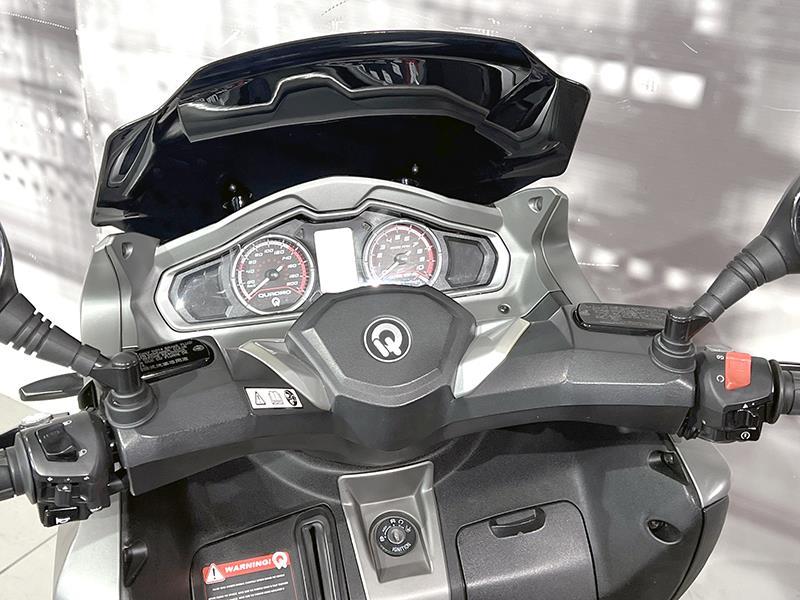 Quadro QV3