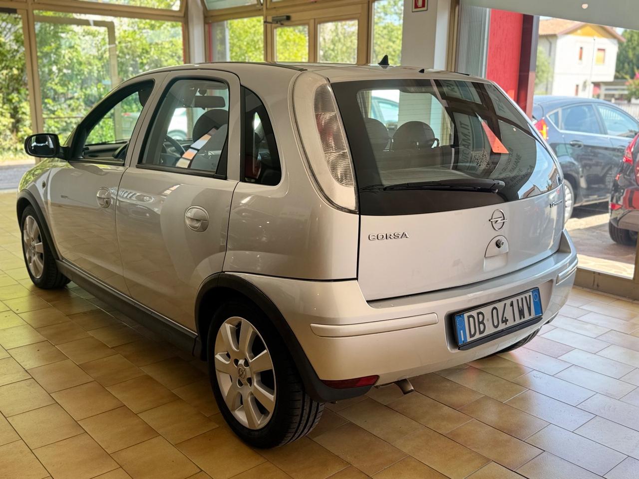 Opel Corsa 1.2i 16V cat 5 porte Silverline