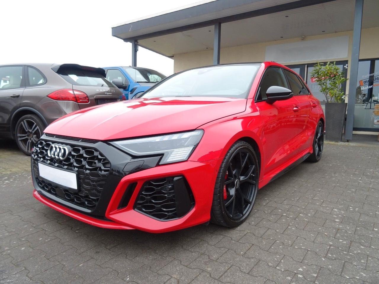Audi A3 RS 3 SPB TFSI quattro S tronic