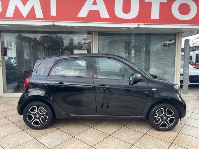 SMART ForFour 1.0 71CV PASSION NEOPATENTATI CERCHI 15" GARANZIA