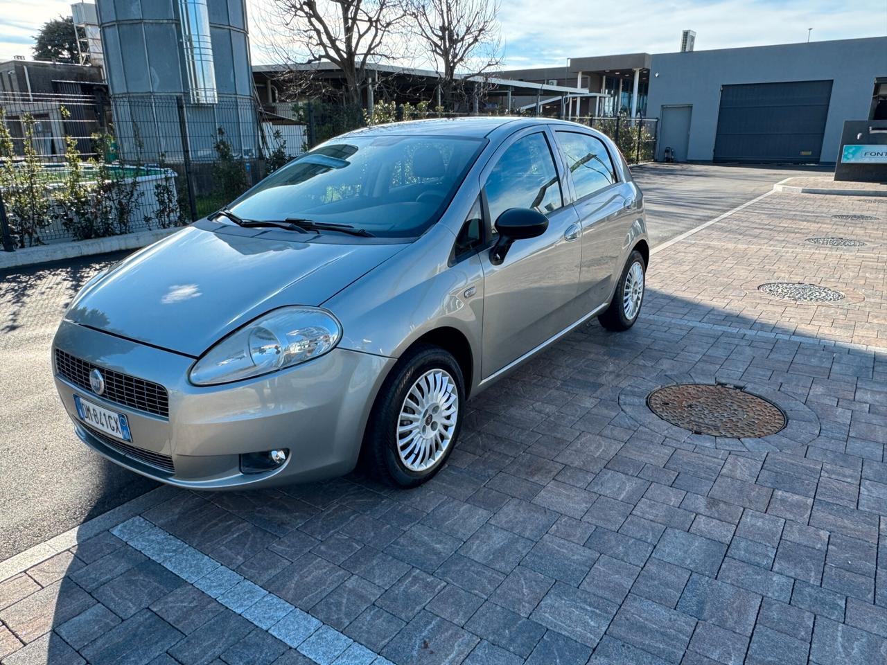Fiat Grande Punto 1.2 5 porte Active con soli 75000km