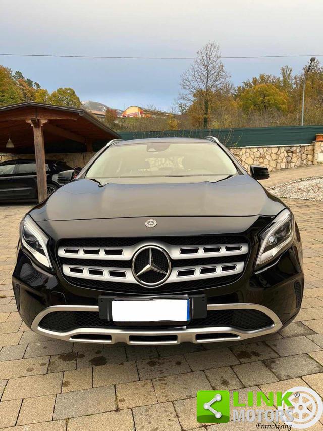 MERCEDES-BENZ GLA 200 d Automatic 4Matic Premium