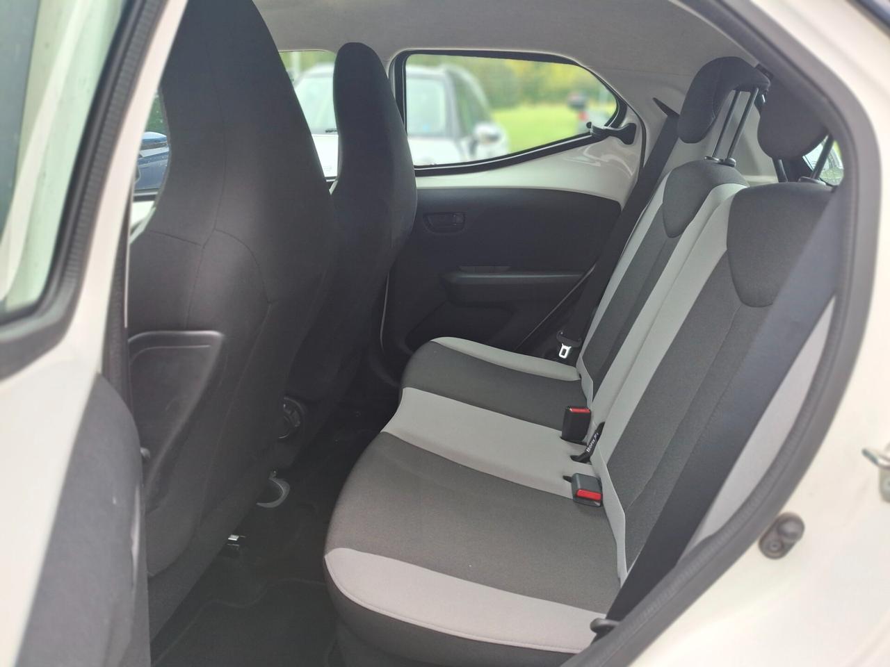 Toyota Aygo 1.0 , 5 porte , AUTOMATICA
