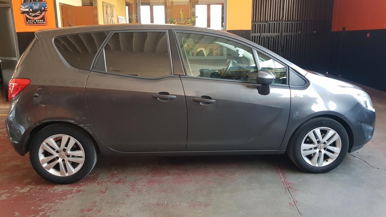 Opel Meriva CATENA E FRIZIONE NUOVE!!!