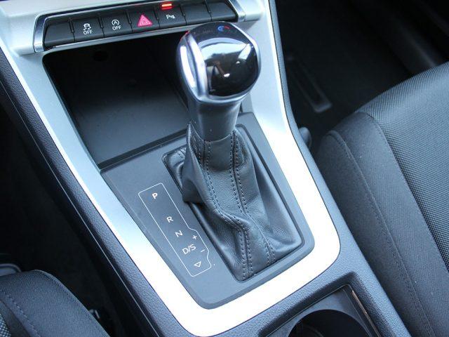 AUDI Q3 35 TDI Business Advanced