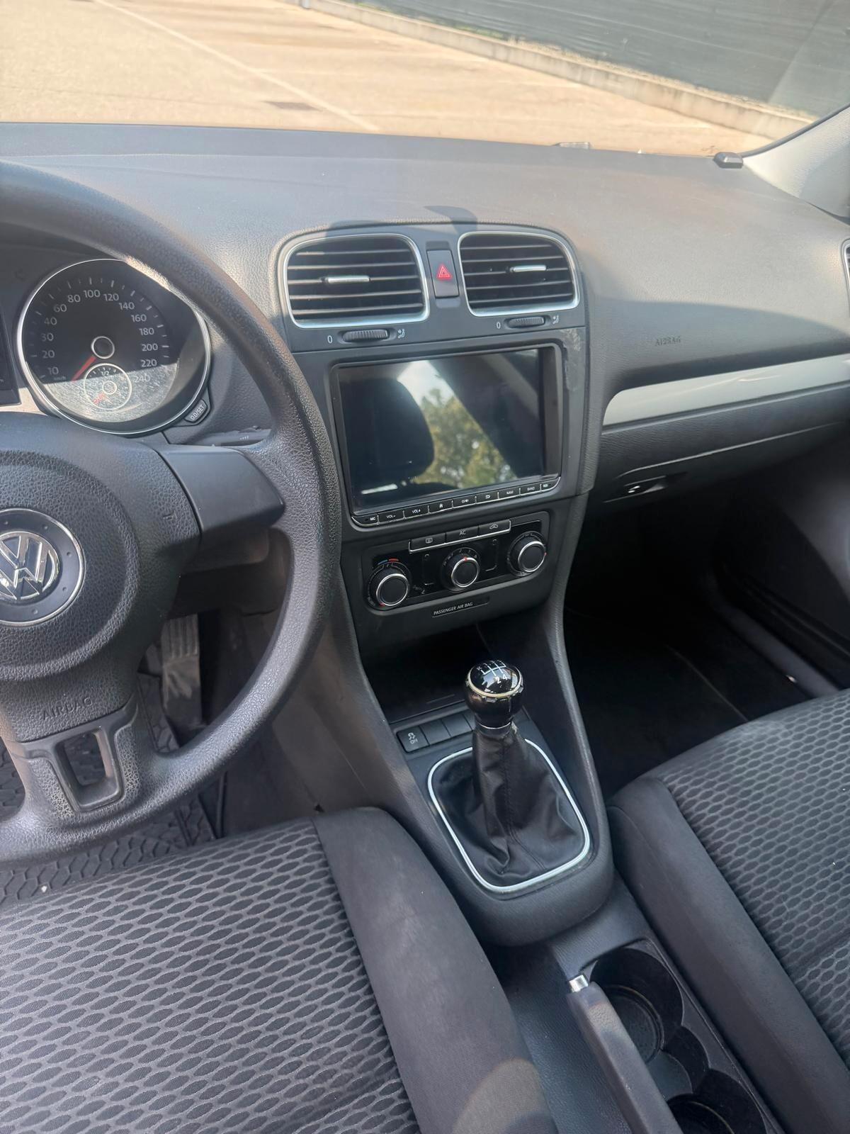 Volkswagen Golf 1.4 Gpl - NEOPATENTATI - 12 MESI DI GARANZIA -